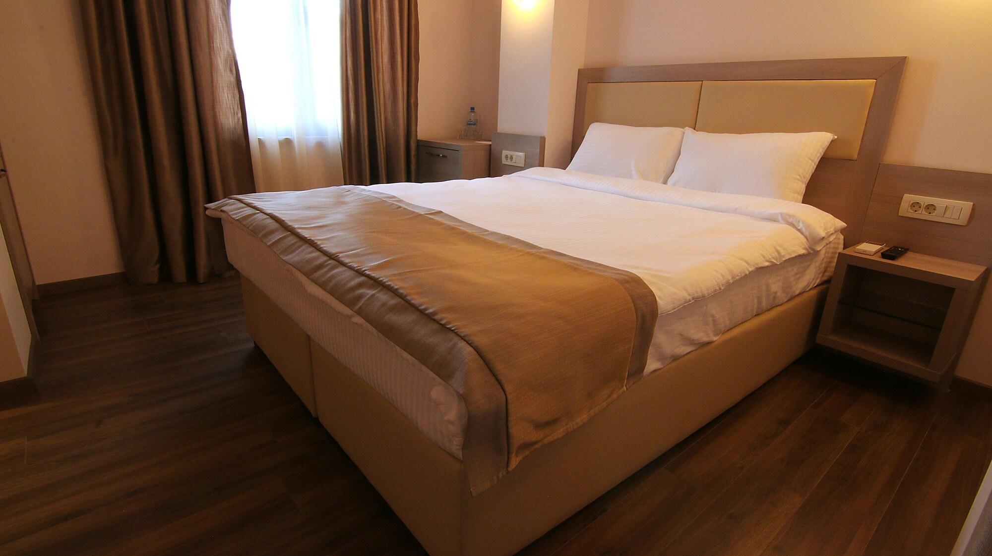 Hotel Vlaho Skopje Eksteriør bilde