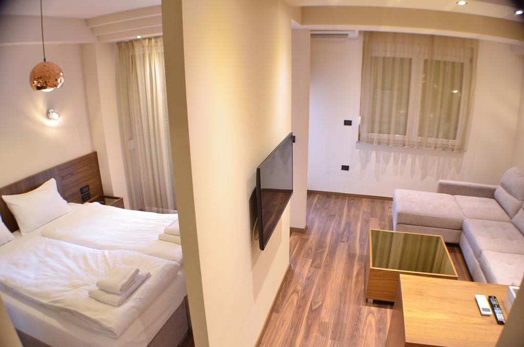 Hotel Vlaho Skopje Eksteriør bilde